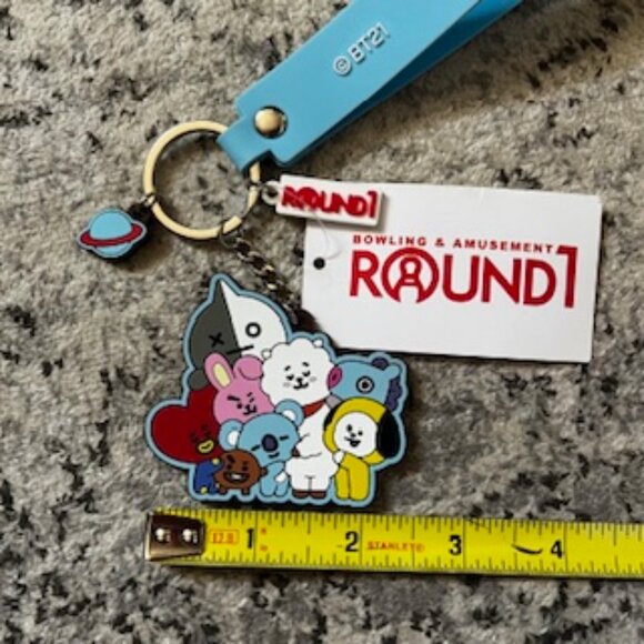 🧡3/15 NWT BT21 Line Friends Round 1 Keychain - Picture 2 of 6